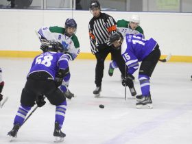 С участием восьми команд начался чемпионат Якутии по хоккею
