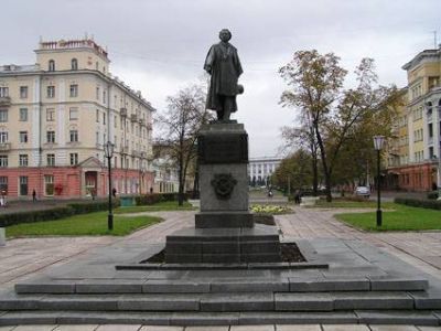 Ансамбль застройки площади Пушкина