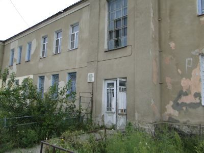 Дом, где жила отважная партизанка З.Эркенова. Установлена мемориальная доска