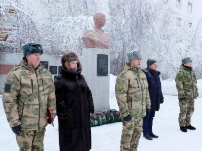 Ровно 20 лет назад погибли Александр Рыжиков и Станислав Голомарев. В Якутске почтили память героев