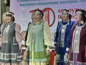 Ступени к совершенству: в Якутске отметили 10-летие объединения «Үктэл»