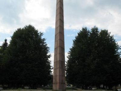 Обелиск воинам-землякам, павшим в Великую Отечественную войну