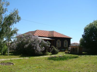 Дoм, в кoтopoм poдилcя и пpoвeл дeтcкиe гoды xимик А.Е.Apбyзoв (1877 - 1968)
