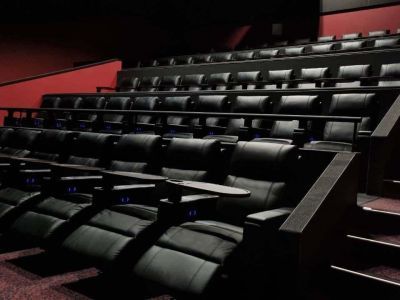 Кинотеатр «КАРО 4 Нева»