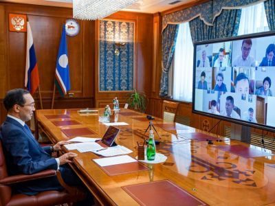 Глава Якутии: ежедневный мониторинг наличия лекарственных препаратов  – основная задача