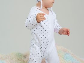 Шапка детская трикотажная для девочек, 2 шт в комплекте