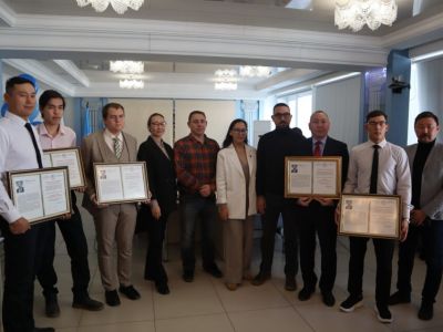 Именные стипендии Владимира Членова вручили 13 лучшим студентам и преподавателям