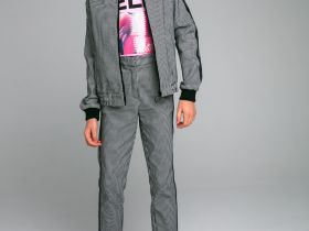 Брюки в клетку для девочки