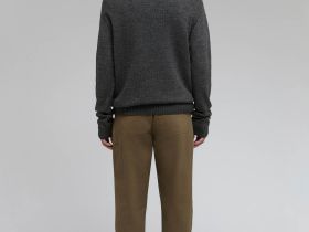 Свитер мужской