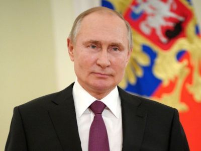 Владимир Путин поздравил работников скорой помощи с профессиональным праздником