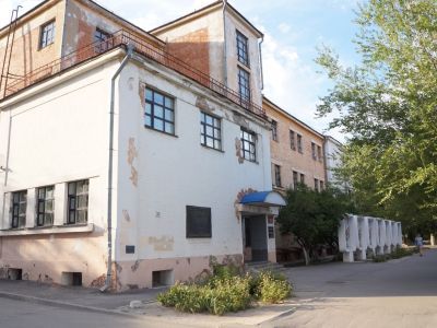 Дом, в котором находился штаб танковой бригады народного ополчения Тракторного завода