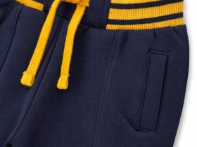 Брюки для маленького мальчика