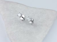 Пусеты из белого золота с бриллиантами э0901пс06200852