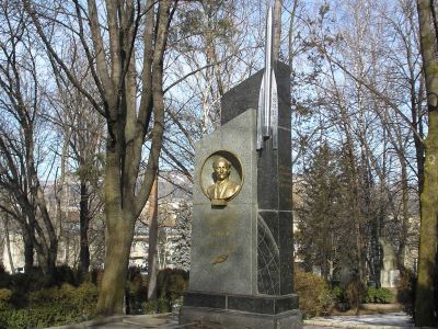 Могила Цандера Фридриха Артуровича (1887-1933), энтузиаста межпланетных полетов