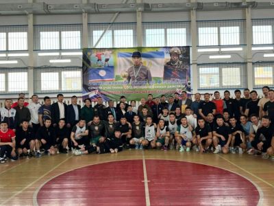 В Якутии проходит турнир по футзалу памяти участника СВО Иннокентия Тогонохова