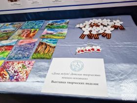 Школьники из Усть-Майского района поддерживают бойцов СВО своим творчеством