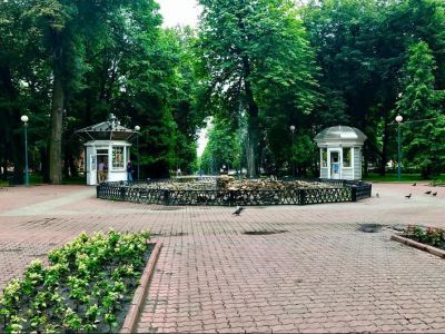 Сквер им. К. Маркса - Красная площадь