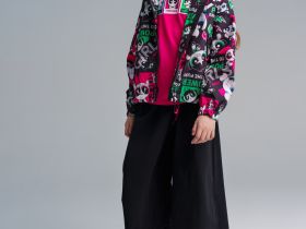 Куртка текстильная с полиуретановым покрытием для девочек (ветровка)