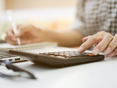 В Роструде рассказали, как должен оплачиваться отдых в новогодние каникулы