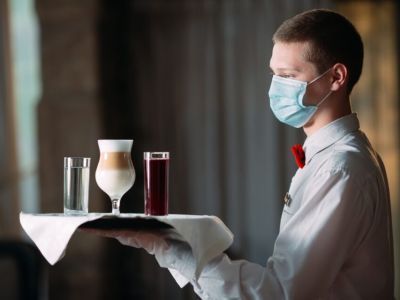 Жители Якутска стали экономить на чаевых везде, кроме общепита