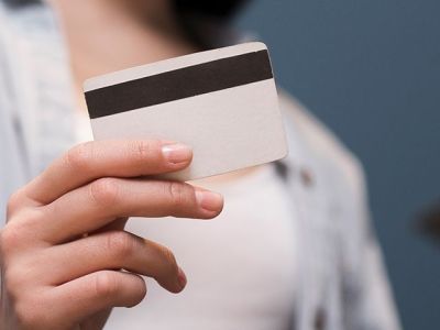 Где открыть бесплатную дебетовую карту?