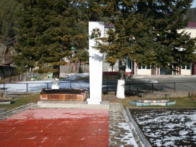 Обелиск погибшим воинам-землякам в годы Великой Отечественной войны