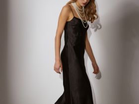 Атласное платье-комбинация