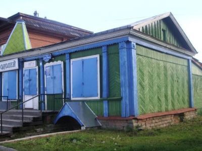 Деревянная лавка