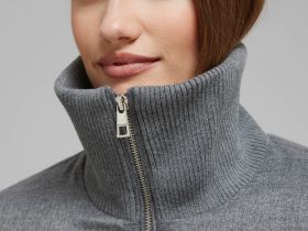 Утепленная куртка с воротником-стойкой