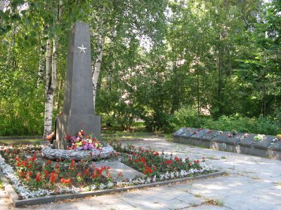 Братская могила советских воинов, погибших в годы Великой Отечественной войны