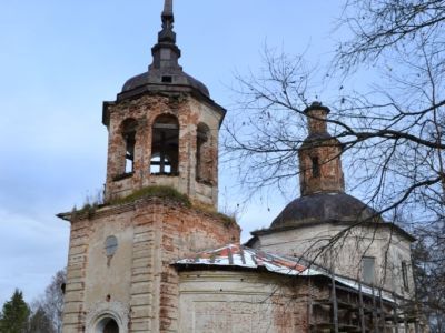 Церковь Происхождения Честных Древ Креста Господня