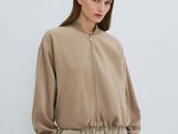 Бомбер, Бежевый