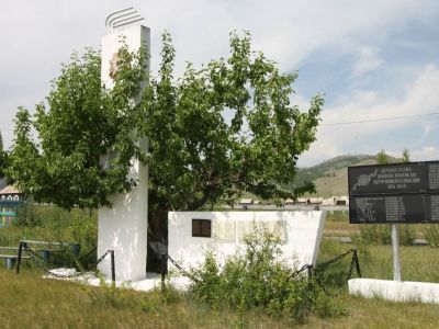Памятник воинам-землякам, погибшим на фронтах Великой Отечественной войны