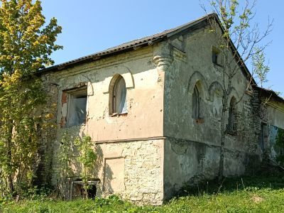 Хозяйственная постройка дворового каре