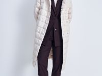 Пуховое стеганое пальто с поясом