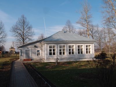 Здание бывшей сельской школы