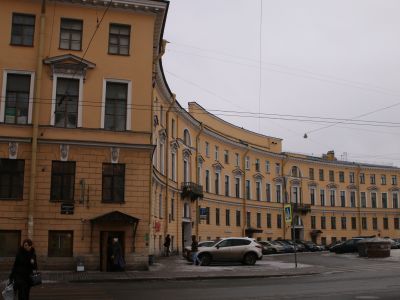 Дом Устинова К. (Петровых)