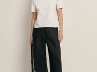 Футболка приталенного силуэта