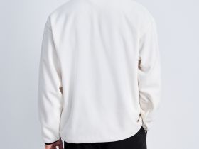 Толстовка с воротником-стойкой