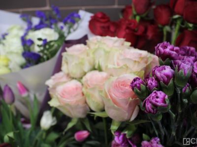 На подарки ко Дню учителя жители Якутска потратят в этом году в среднем 3200 рублей