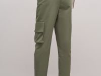 Брюки прямого силуэта с карманами и поясом