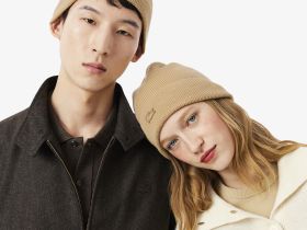 Вязаная шапка Lacoste