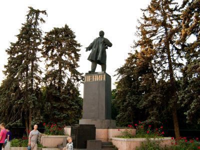 Памятник В.И.Ленину