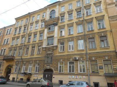 Дом, где жила хореограф Ваганова Агриппина Яковлевна в 1904-1937 гг. (кв. 12, 13, 14 - б. кв. 5)