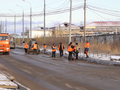 Восстановление дорожного полотна по улице Чернышевского в Якутске завершат через неделю