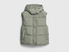 Утеплённый жилет с капюшоном, Желтый