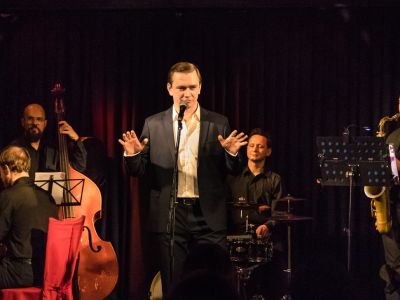 Билеты на Джаз-рассказ. Довлатов (Особняк Брюллова) / Театр | Афиша | ИнфоТаймс