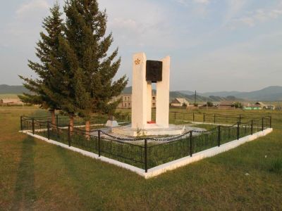 Памятник воинам-землякам, погибшим на фронтах Великой Отечественной войны