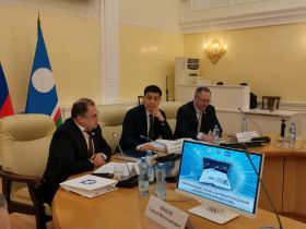 Презентован первый печатный том «Энциклопедии Якутии»