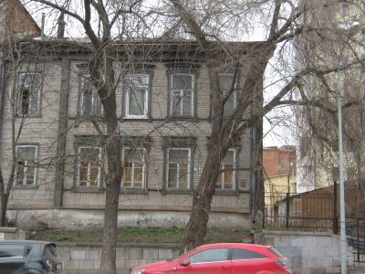Дом Ивановых